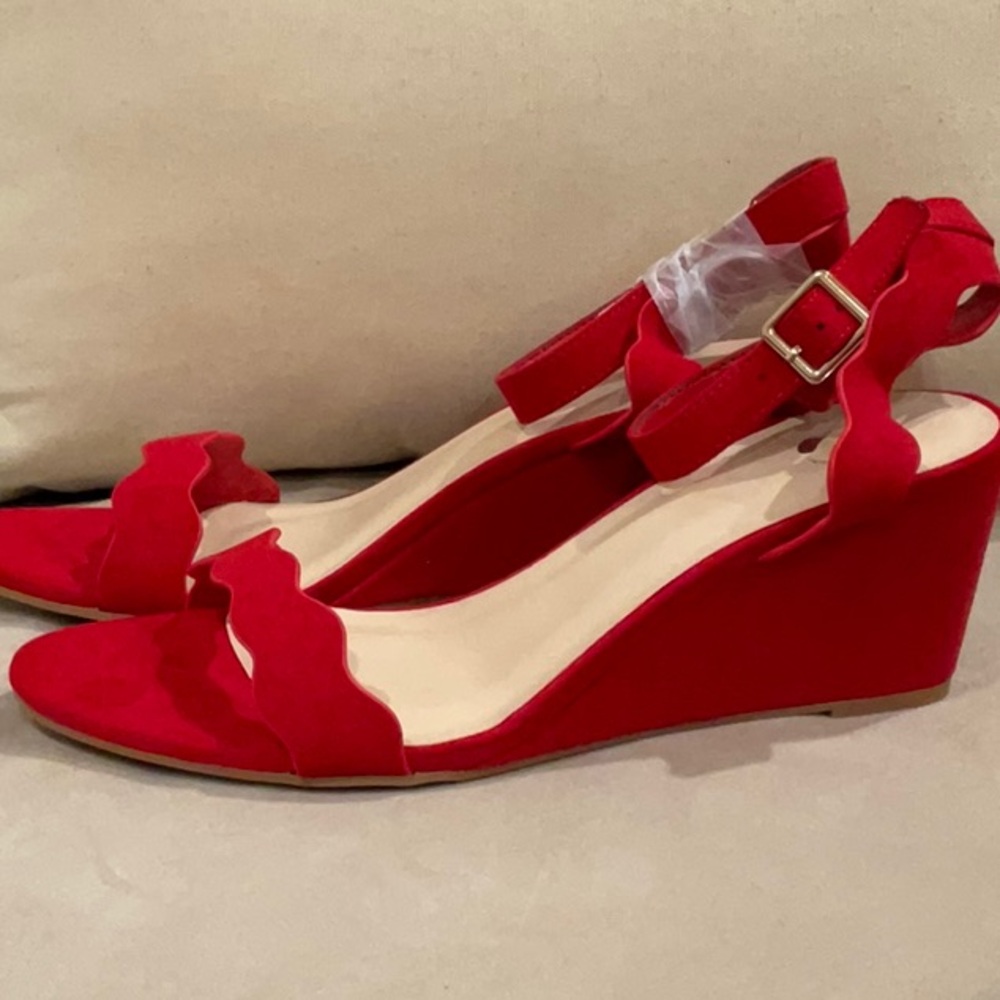 Red Women's Sandals - Picture 4 of 5